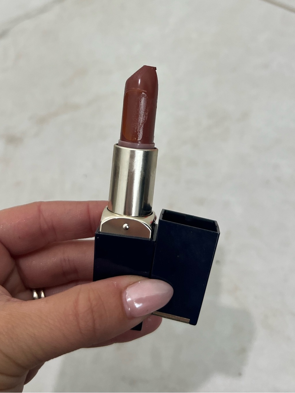 Avon Mocha W Lipstick